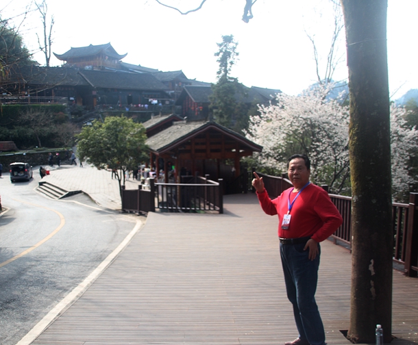 083.JPG
